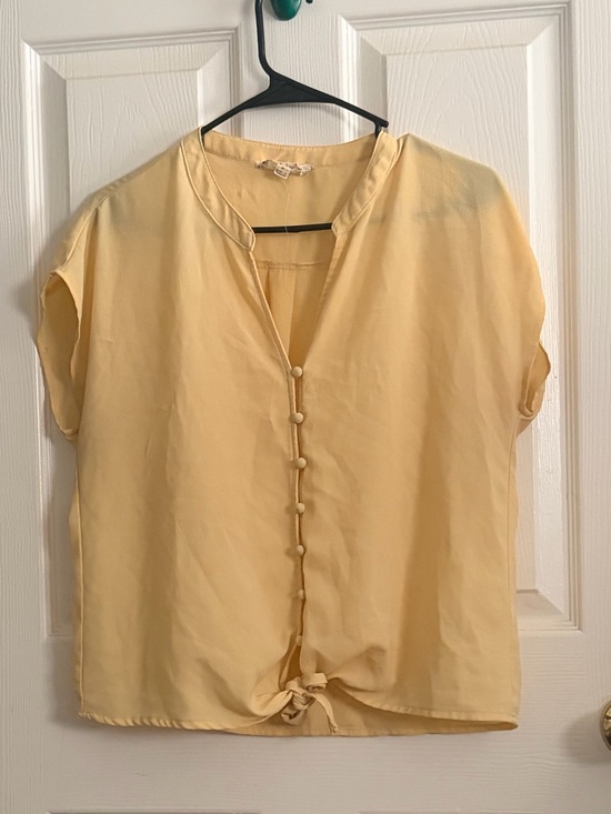 Pink Rose Tops - Pink Rose Pale Yellow Button-Front Tie Blouse